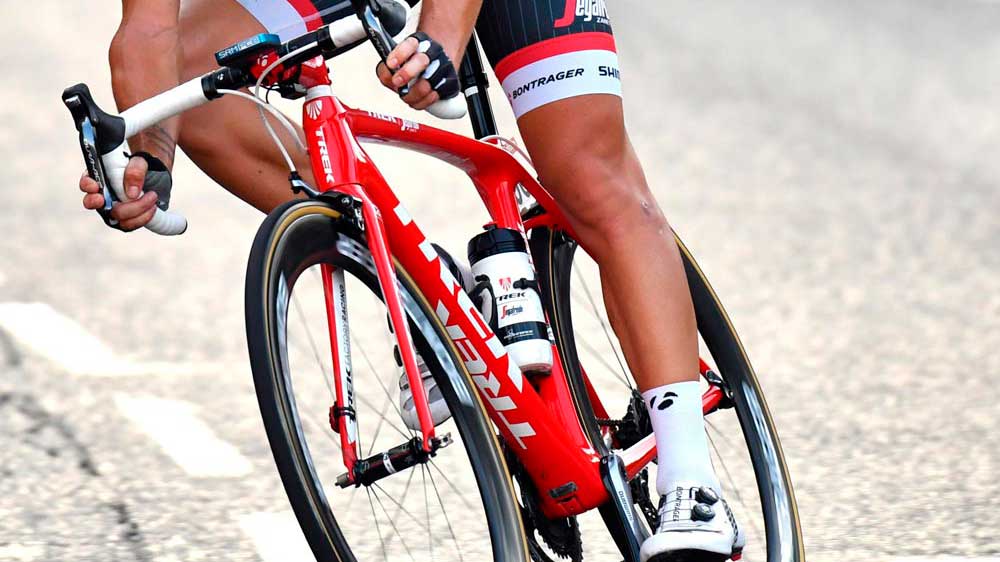 Por qué los ciclistas se depilan las piernas