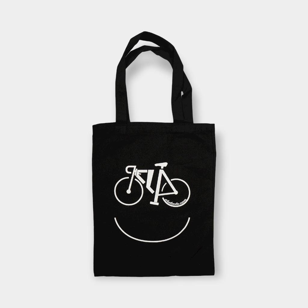 Shopper bag en color negra de la bolsa Chela Clo