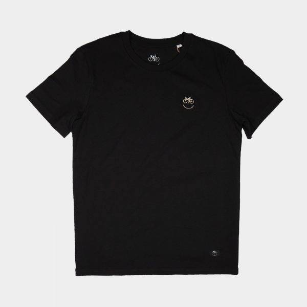 Lit Logo es la camiseta negra de Chela Clo