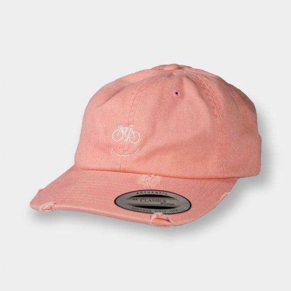 Gorra Broke daddy color rosa con el logo blanco de Chela Clo